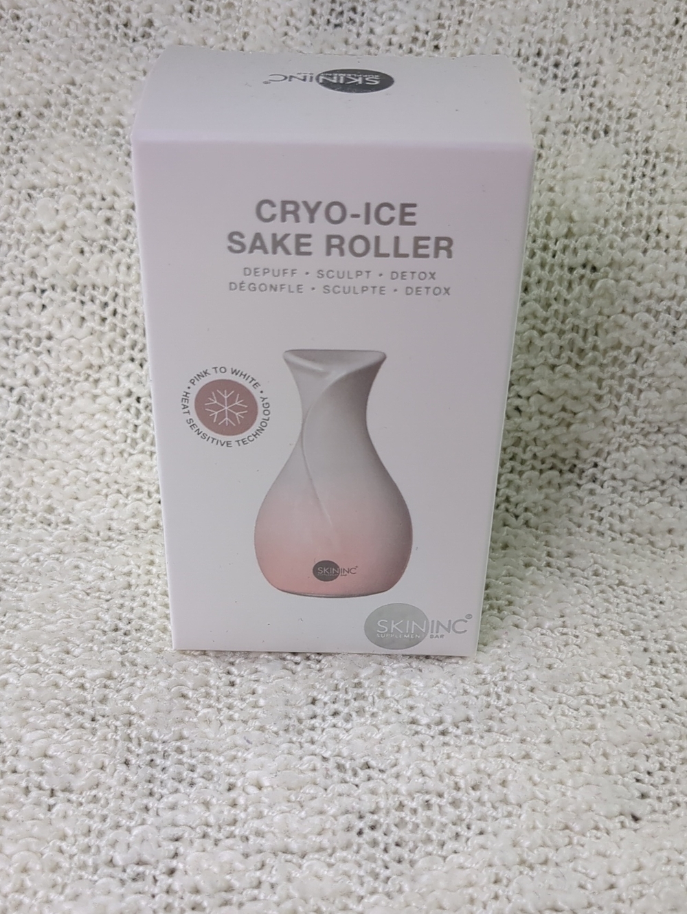 SKIN INC Cryo-Ice Sake Roller, One device in sealed packaging